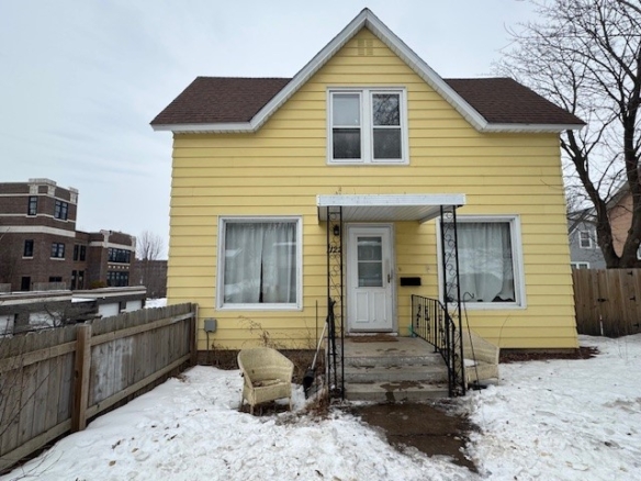 Residentialhouse for sale picture with an address of  1122 Barland Street in Eau Claire and a list price of 239900