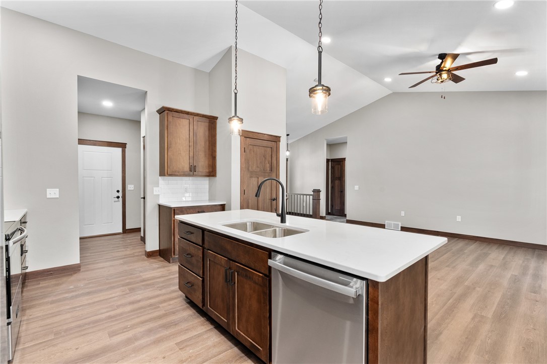 1138-Craven-Eau-Claire-WI-54703-1