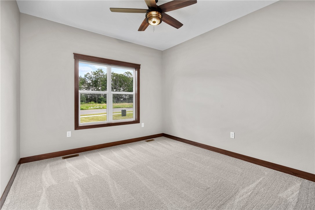 1138-Craven-Eau-Claire-WI-54703-5