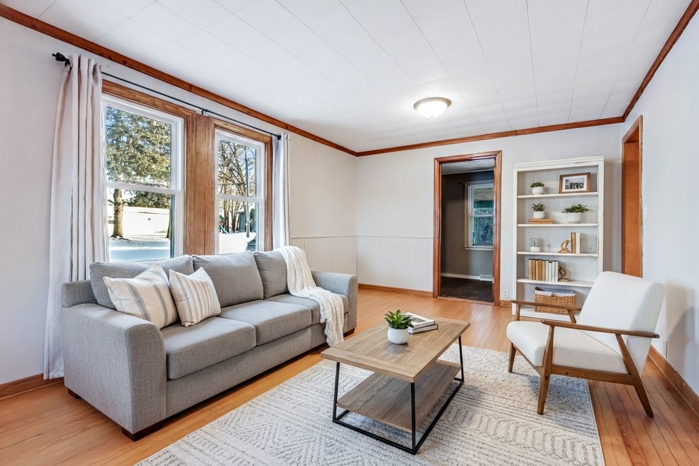 1155-Mansfield-Chippewa-Falls-WI-54729-6