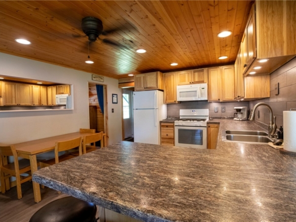 Residentialhouse for sale picture with an address of  12980 Lodge Road in Hayward and a list price of 325000