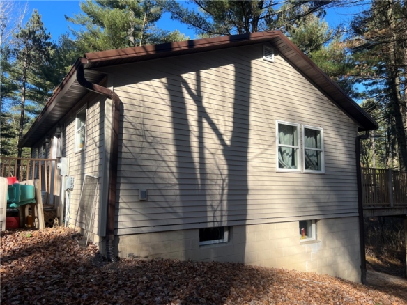 Residentialhouse for sale picture with an address of  1351 21 3/4 Street in Cameron and a list price of 259900