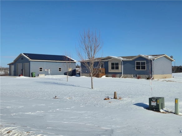 Residentialhouse for sale picture with an address of  1356 14th Street in Turtle Lake and a list price of 385000