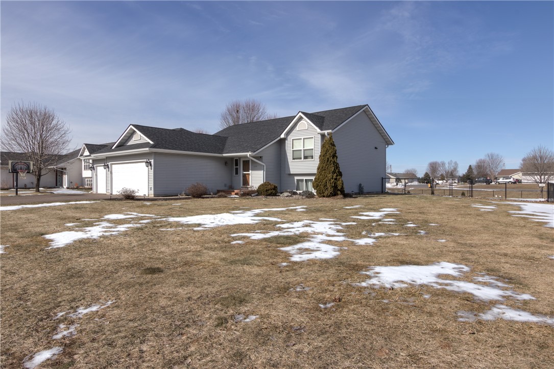 13874-39th-Chippewa-Falls-WI-54729-9