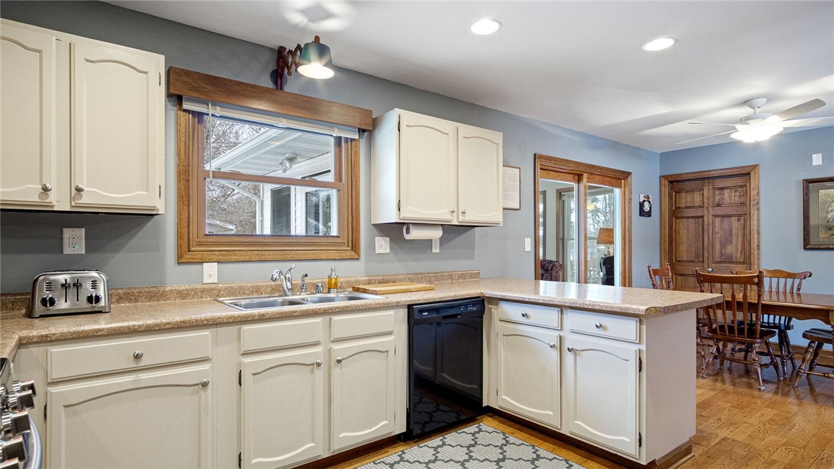 1409-Platt-Eau-Claire-WI-54703-2