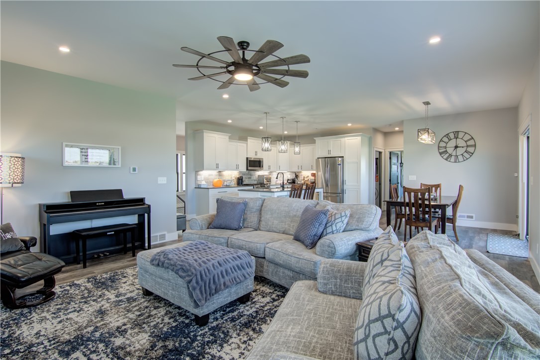 14140-41st-Chippewa-Falls-WI-54729-1