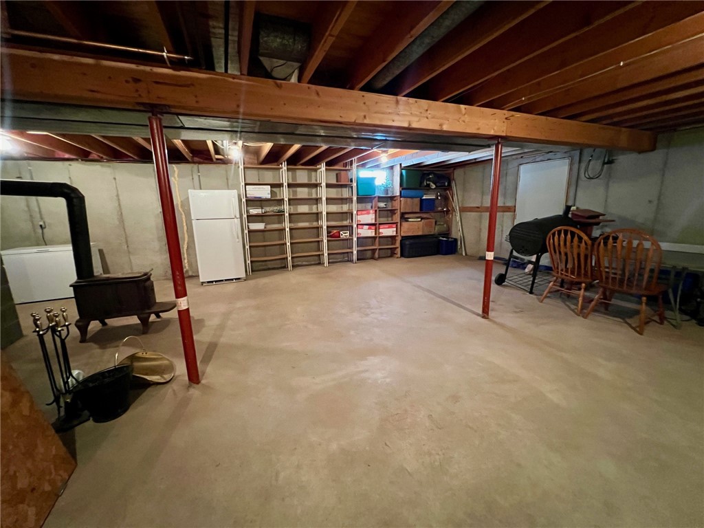 1439 E Maple Avenue, Barron, WI — photo 31