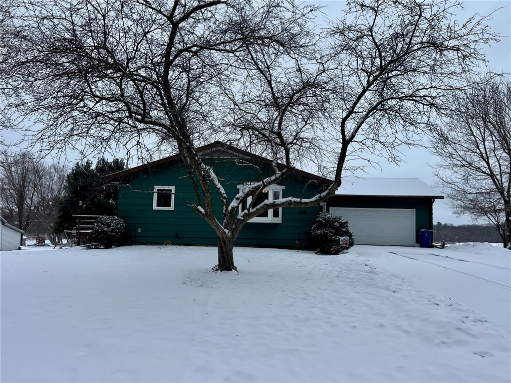 1439 E Maple Avenue, Barron, WI — photo 7