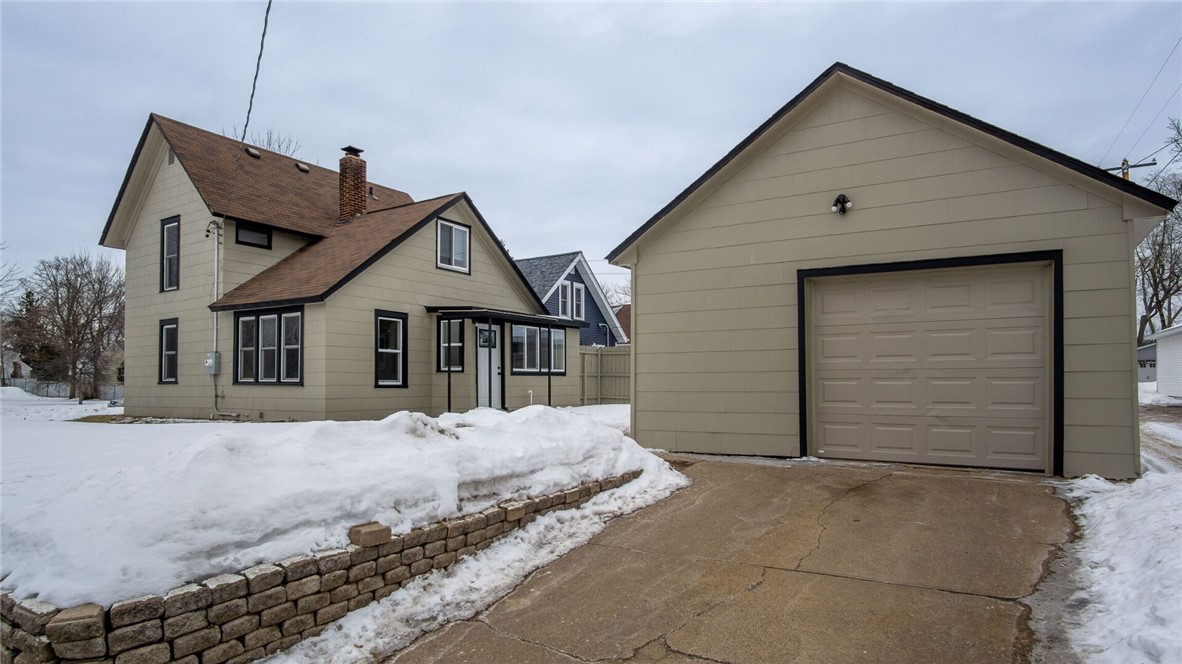 1505-Sherwin-Eau-Claire-WI-54701-2