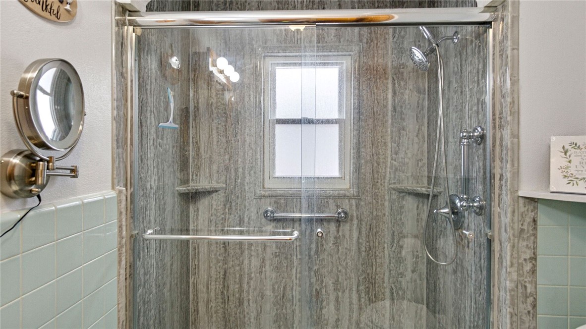 1505-Woodland-Eau-Claire-WI-54701-7