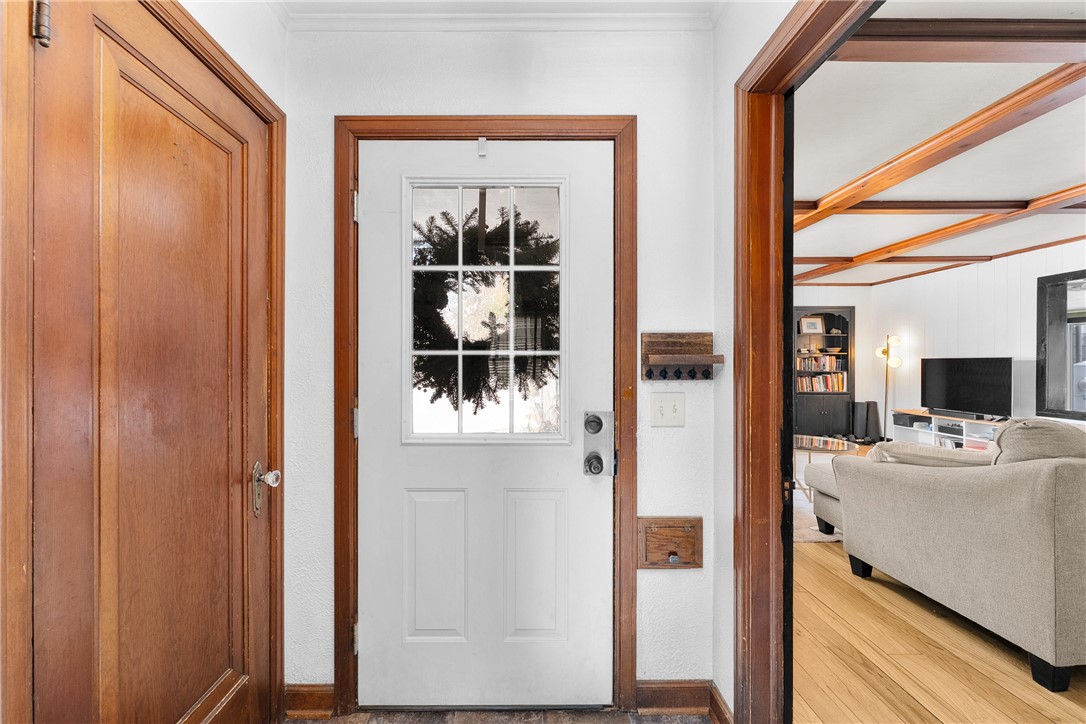 1515-Drummond-Eau-Claire-WI-54701-1