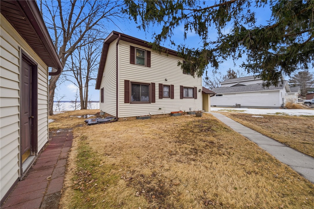 15442-93rd-Chippewa-Falls-WI-54729-1