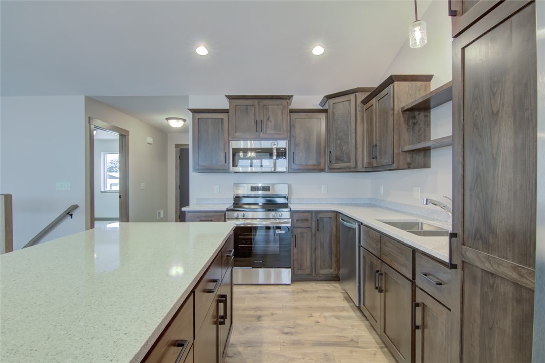 158-Randall-Fall-Creek-WI-54742-2