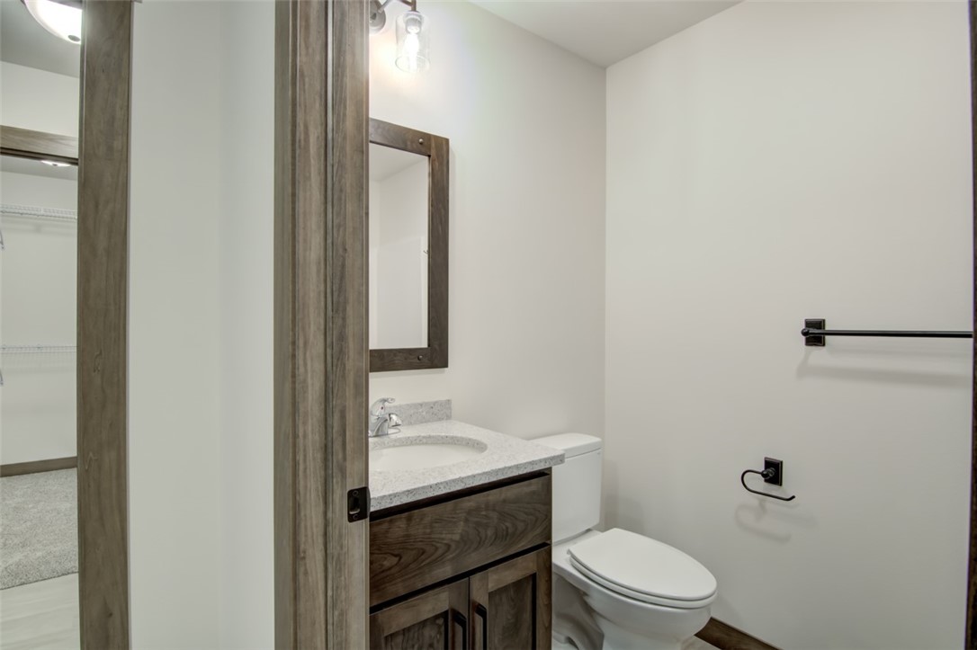 158-Randall-Fall-Creek-WI-54742-5