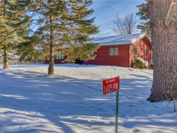 Residentialhouse for sale picture with an address of  16059 West Lane in Hayward and a list price of 389000