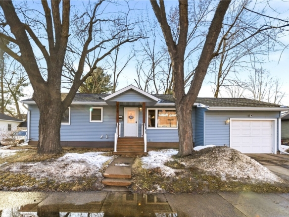 Residentialhouse for sale picture with an address of  1607 Broadway Street in Menomonie and a list price of 289900
