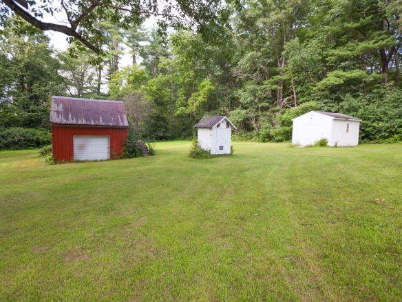 Residentialhouse for sale picture with an address of  16858W 4th Street in Stone Lake and a list price of 215000