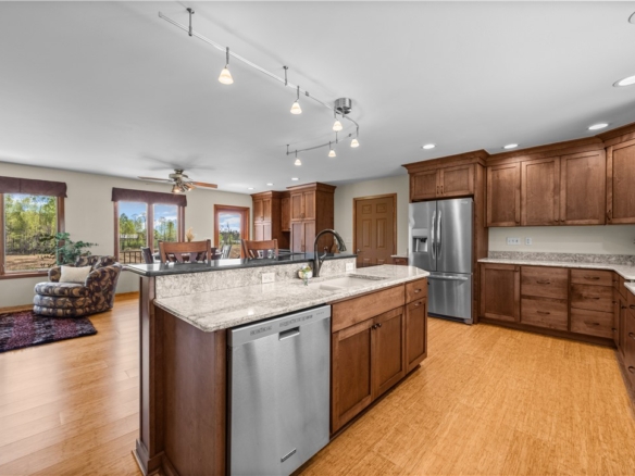 Residentialhouse for sale picture with an address of  169003 Shorewood Drive in Rosholt and a list price of 479900