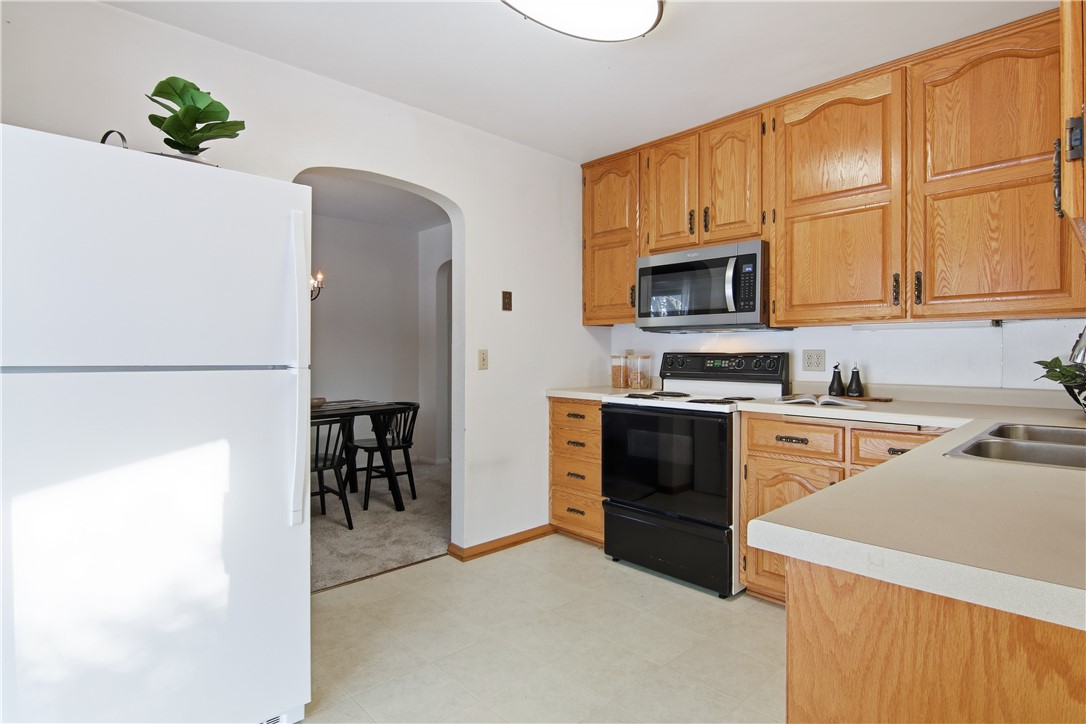 1709-Hopkins-Eau-Claire-WI-54701-1