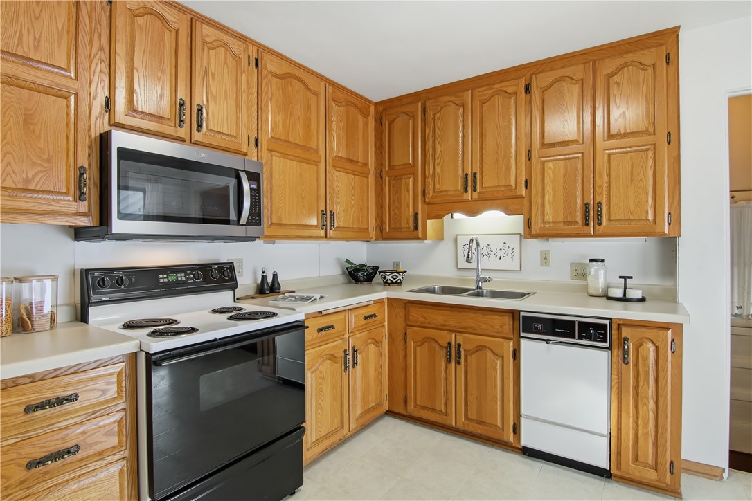 1709-Hopkins-Eau-Claire-WI-54701-2