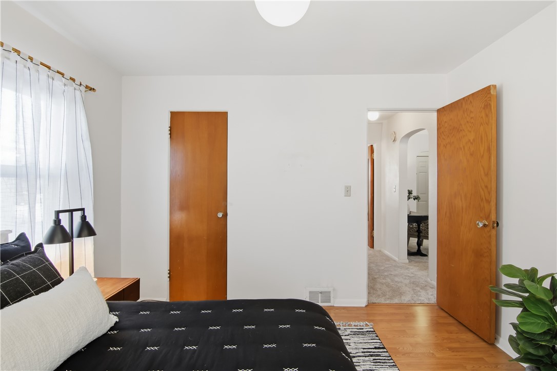 1709-Hopkins-Eau-Claire-WI-54701-4