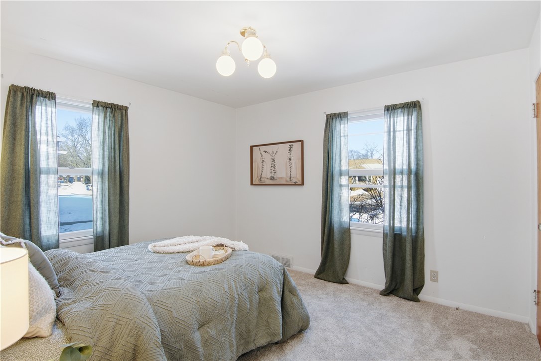 1709-Hopkins-Eau-Claire-WI-54701-5