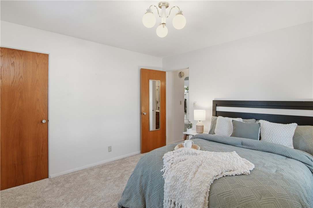 1709-Hopkins-Eau-Claire-WI-54701-6