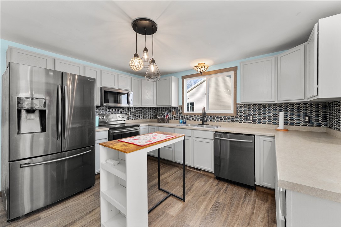 1715-2nd-Menomonie-WI-54751-3