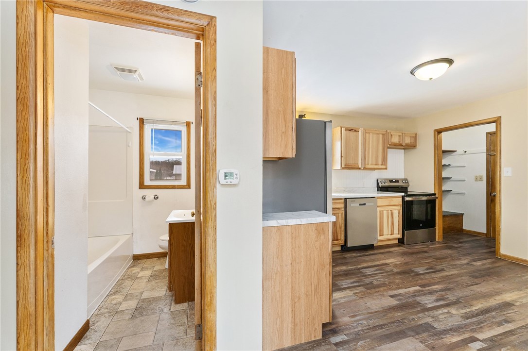 18191-Hopkins-Whitehall-WI-54773-3