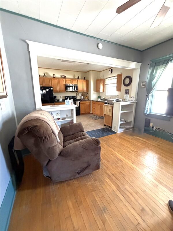 18654 Hobson Street, Whitehall, WI — photo 7
