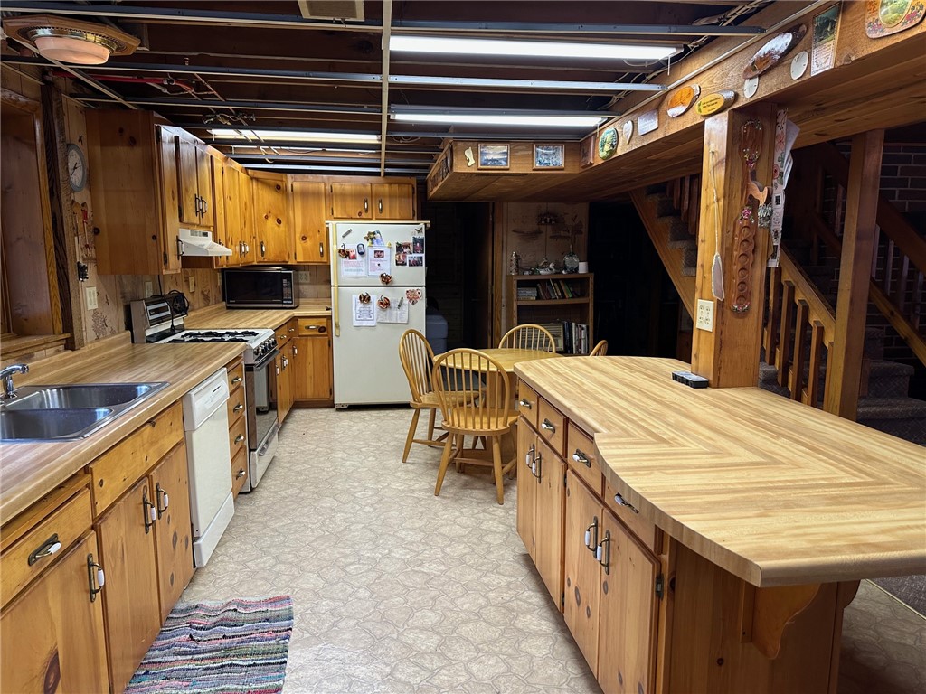 1926-Deer-Spooner-WI-54801-5