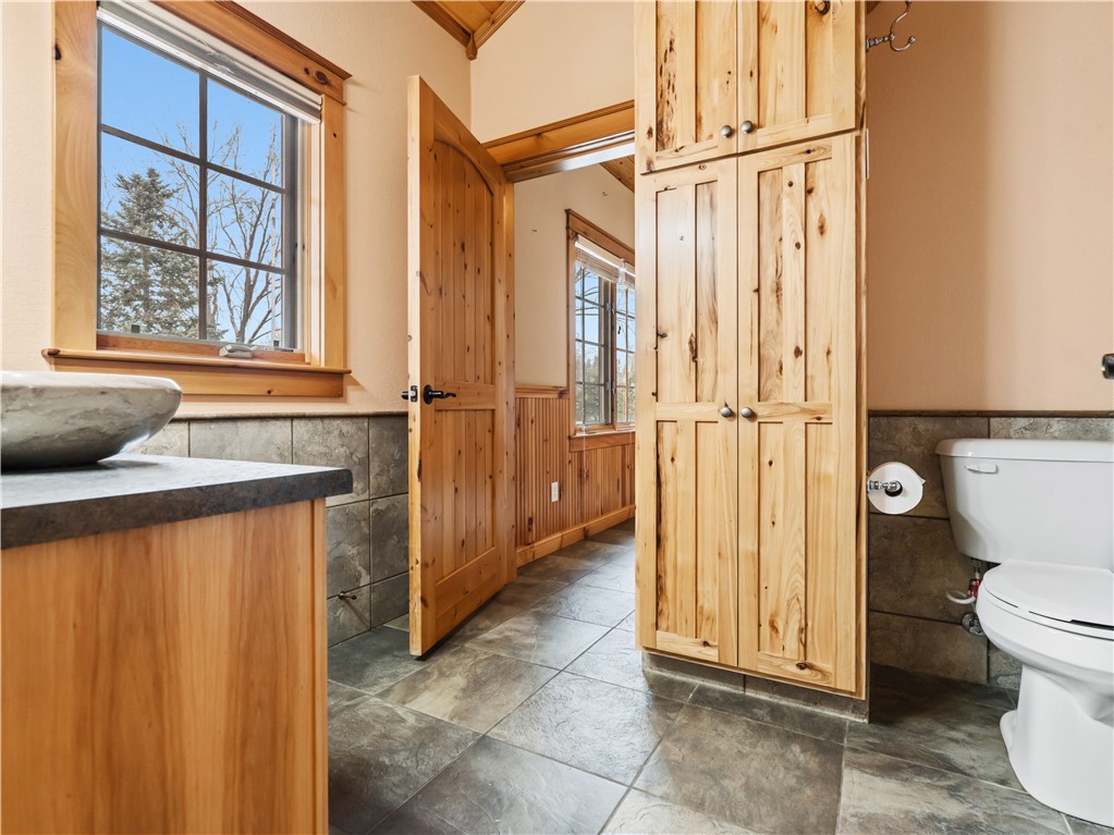 208-North-Ladysmith-WI-54848-5