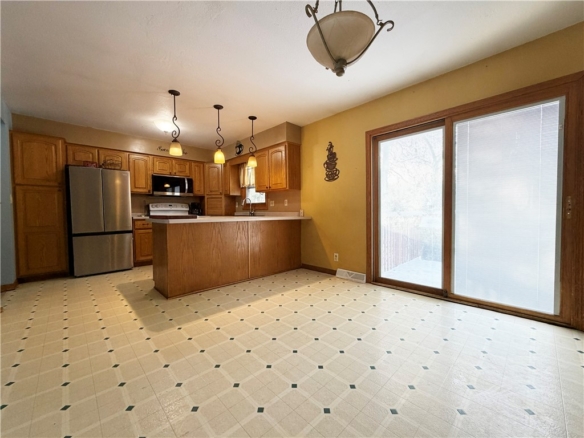 Residentialhouse for sale picture with an address of  209 Coleman Street in Bruce and a list price of 170000