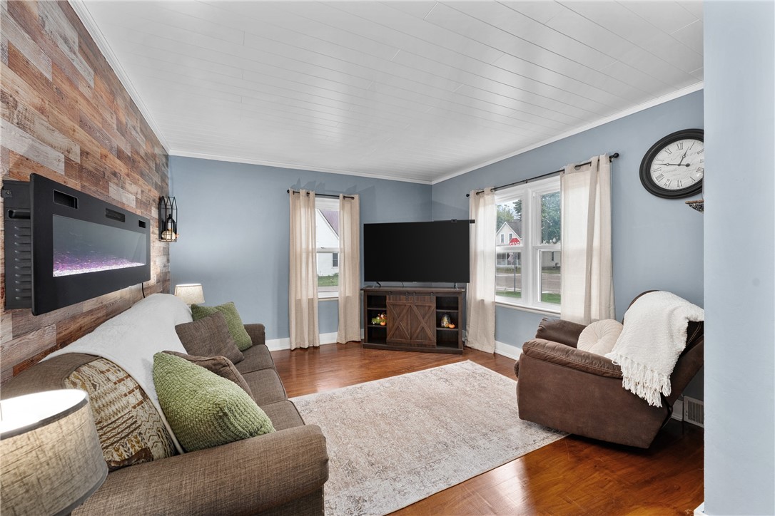 211-Main-Colfax-WI-54730-1