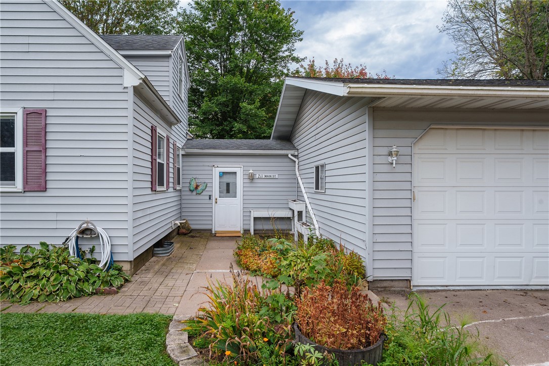 211-Main-Colfax-WI-54730-7
