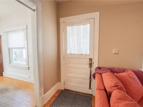 Residentialhouse for sale picture with an address of  2123 8th Street in Eau Claire and a list price of 230000