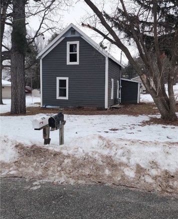 Residentialhouse for sale picture with an address of  2222 4th Street in Menomonie and a list price of 189900