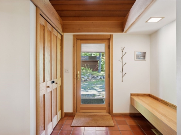 Residentialhouse for sale picture with an address of  2261 20th Street in Comstock and a list price of 689000