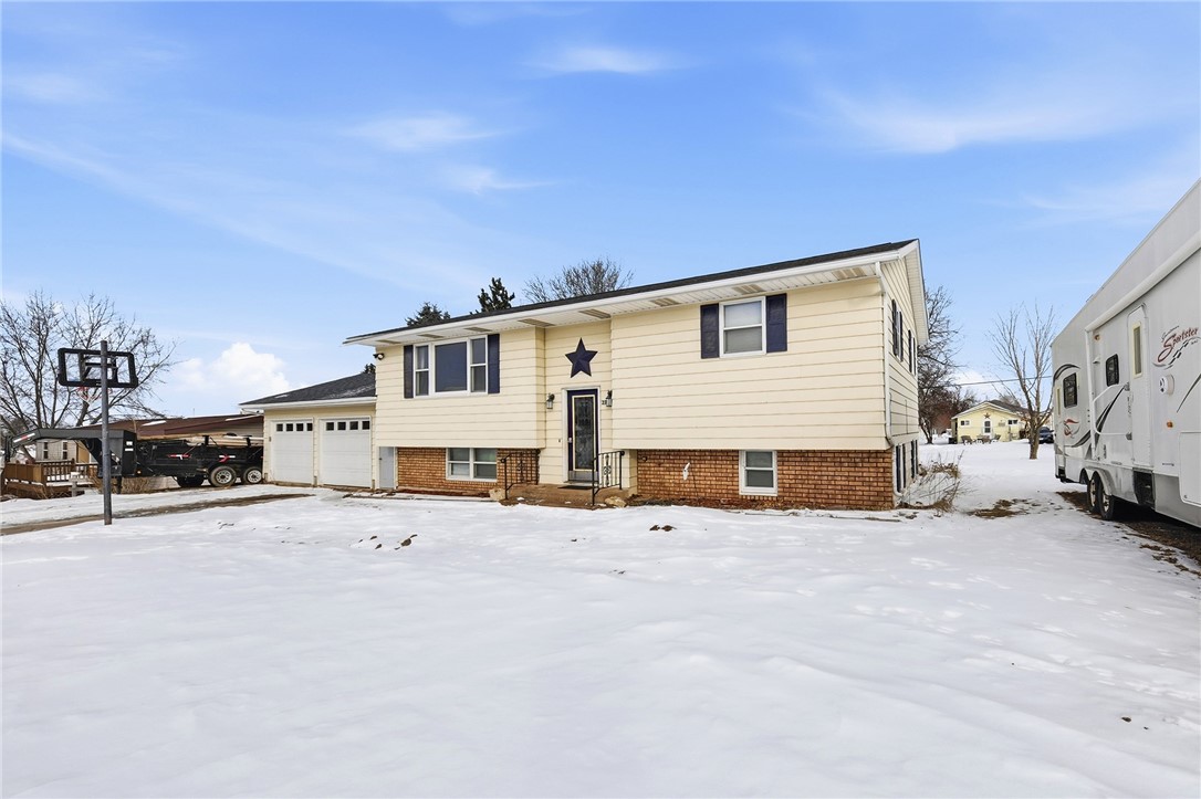 232 E MD Street, Cadott, WI — photo 2