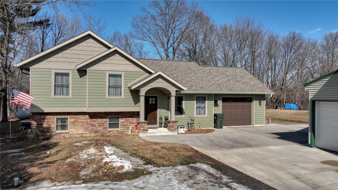 23582 69th Avenue Cadott WI 54727
