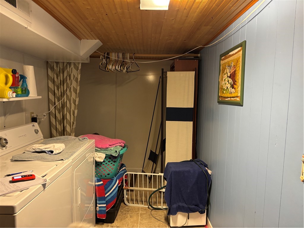 2724-230th-St-Croix-Falls-WI-54024-5