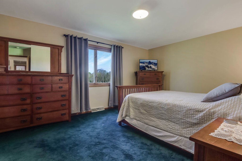 27484-County-Highway-X-Cadott-WI-54727-4