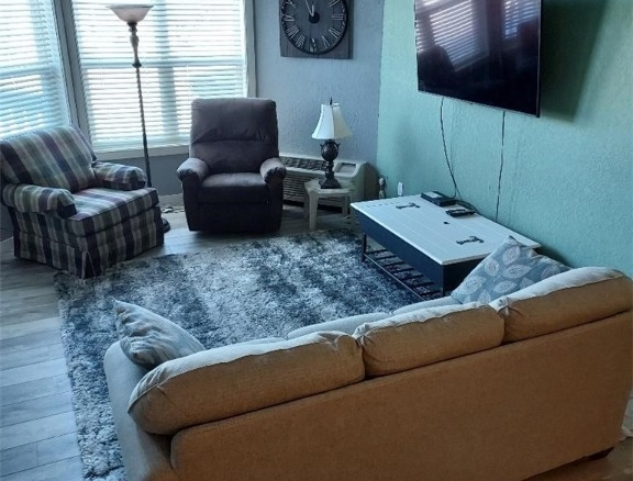 Residentialhouse for sale picture with an address of  2853 29th Avenue  in Birchwood and a list price of 360000