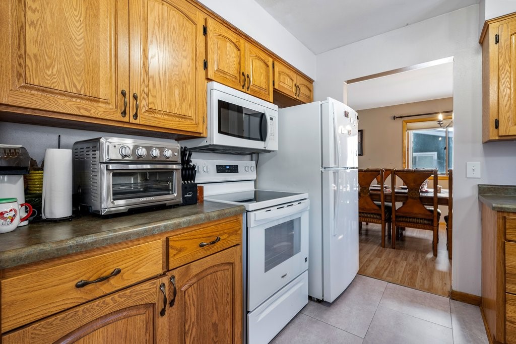 2858-11th-Eau-Claire-WI-54703-2