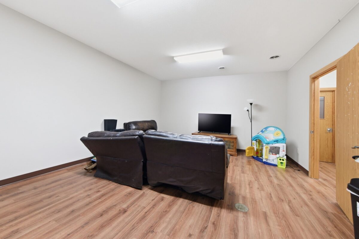 2910 Enloe Street Hudson WI 54016 — photo 17
