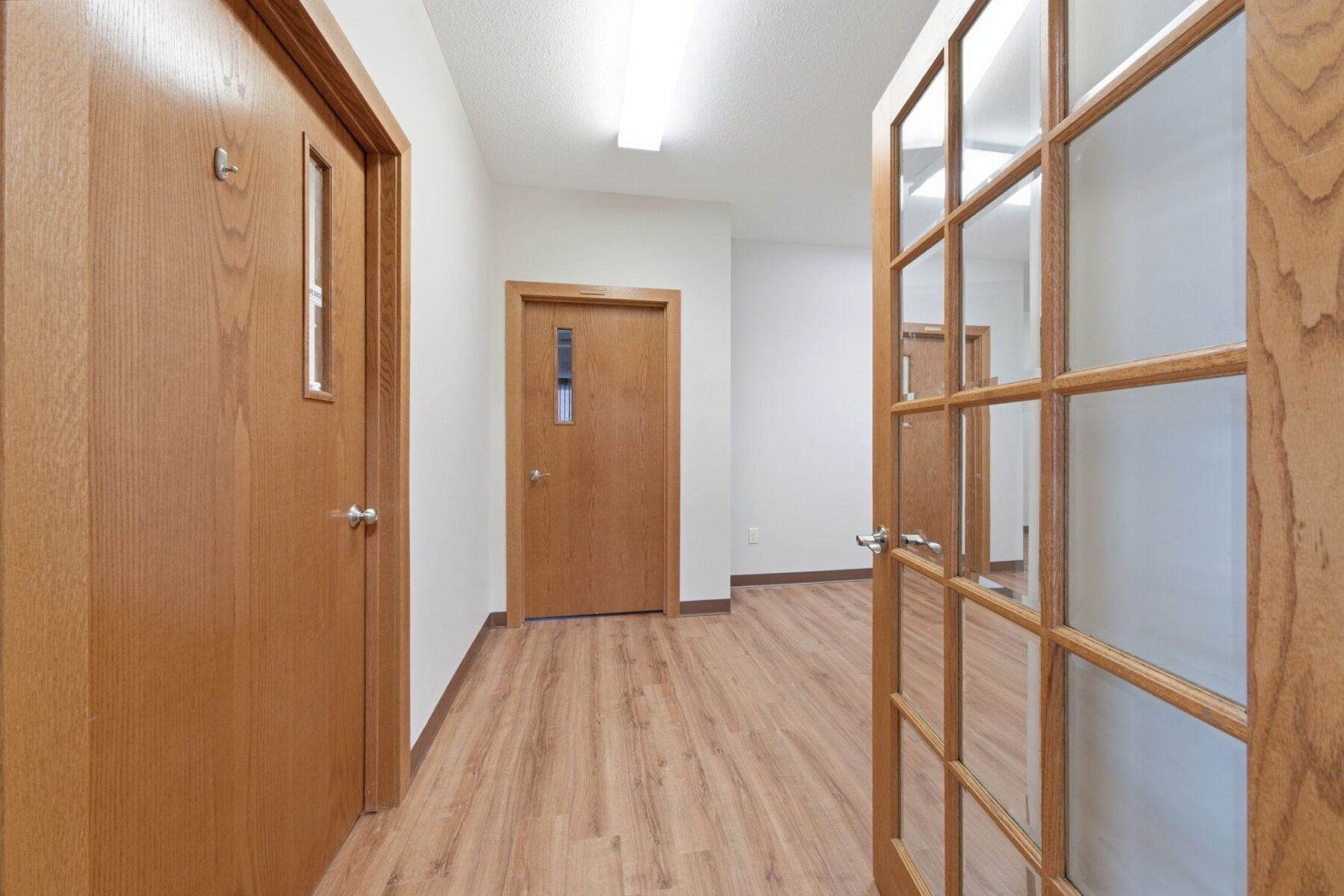 2910 Enloe Street Hudson WI 54016 — photo 2