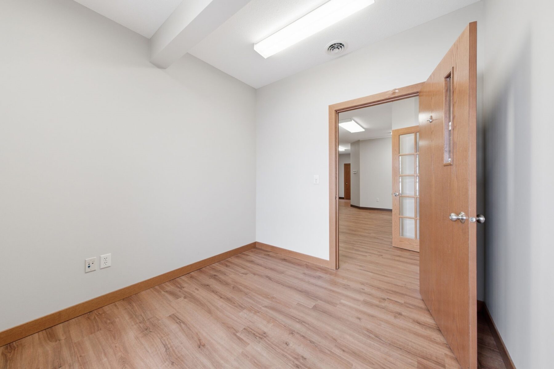 2910 Enloe Street Hudson WI 54016 — photo 4