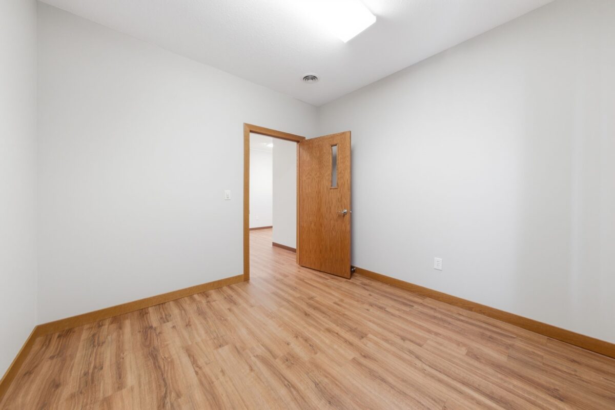 2910 Enloe Street Hudson WI 54016 — photo 9