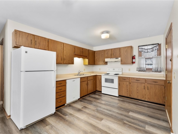 Residentialhouse for sale picture with an address of  311 Harvest Lane in Altoona and a list price of 129900