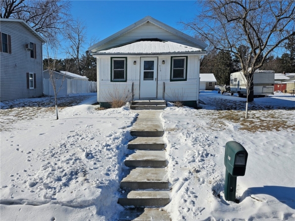 Residentialhouse for sale picture with an address of  316 Pine Street in Black River Falls and a list price of 157900
